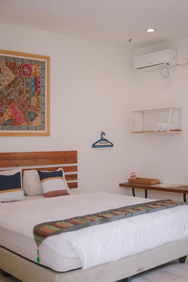 OYO 626 Augustina Home Malang Exterior foto