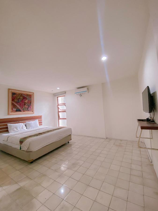 OYO 626 Augustina Home Malang Exterior foto