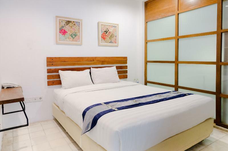 OYO 626 Augustina Home Malang Exterior foto